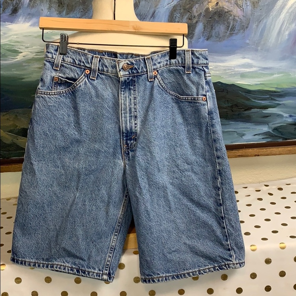 Vintage orange tab Levi’s 550 denim shorts 34x11